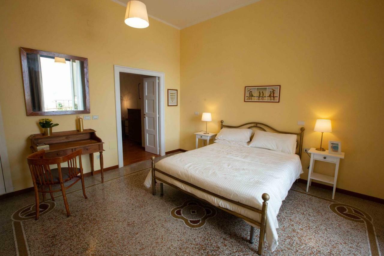 Orazio On The Castle By Dimorra Apartment Napoli Exterior foto